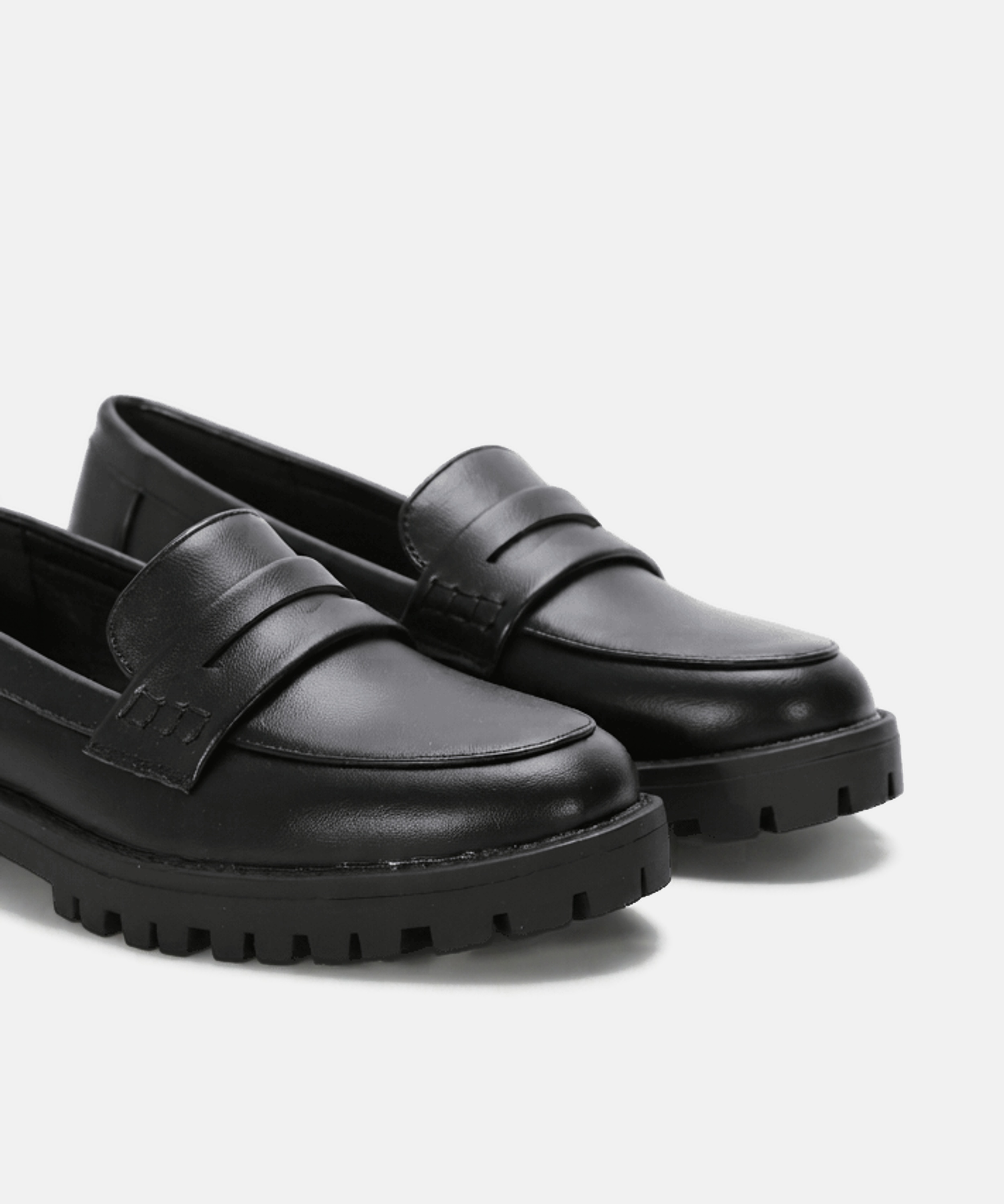 Mocassim sola track image number null
